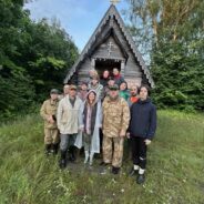 НАЕДИНЕ С РОДИНОЙ