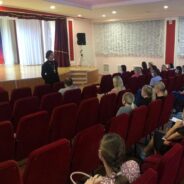 Помощник благочинного Юго-Западного округа Саранска по молодежной работе принял участие в родительском собрании