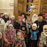 АКТИВИСТЫ ЮГО-ЗАПАДНОГО БЛАГОЧИНИЯ Г. САРАНСКА ХОДИЛИ КОЛЯДОВАТЬ И ВРУЧИЛИ РОЖДЕСТВЕНСКИЕ ПОДАРКИ