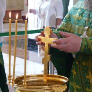 В храмах ежедневно совершается молебен о воинах