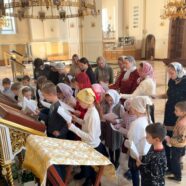 В ВОСКРЕСНОЙ ШКОЛЕ ПРОШЛО ПОМАЗАНИЕ ЕЛЕЕМ ИЗ ТРОИЦЕ-СЕРГИЕВОЙ ЛАВРЫ