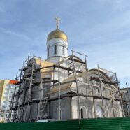 СПАССКИЙ ХРАМ, ИМЕЮЩИЙ СЛОЖНЫЙ АРХИТЕКТУРНЫЙ СТИЛЬ, СТРОИТСЯ ОСНОВАТЕЛЬНО И БЕЗ СПЕШКИ!